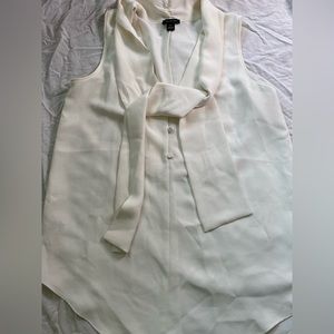 Ann Taylor tie front blouse